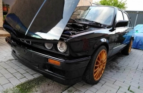 BMW E30